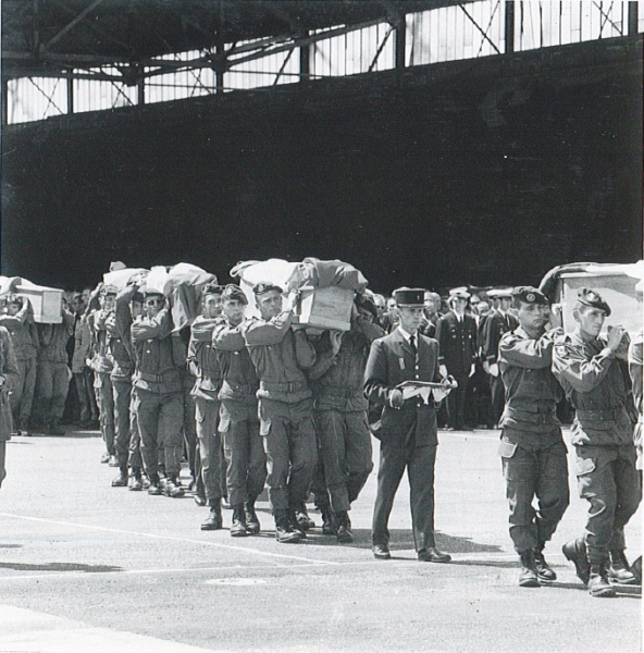 6_F 71 334 R10.jpg - ...